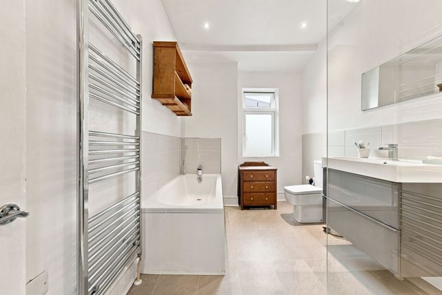 61 Cooksley Road, Bristol photo 3