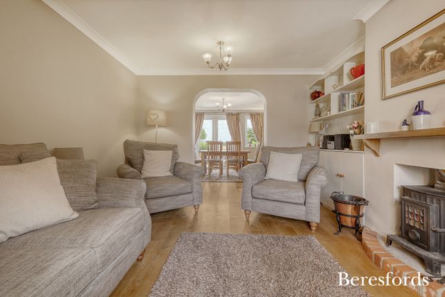 8, Stagden Cross Villas, Chelmsford photo 3