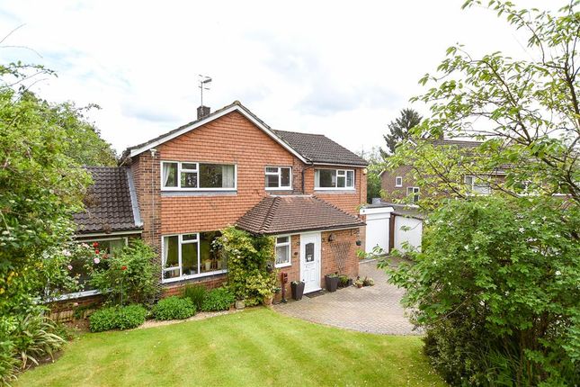 Thumbnail Link-detached house for sale in Woodfield Close, Redhill, Surrey