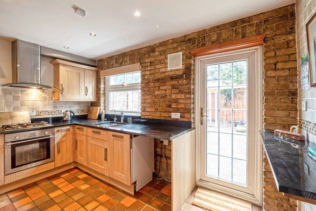 17, Mountfield Road, London photo 4