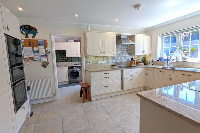 14, Rushclose, Shanklin photo 3
