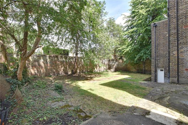 Flat for sale in Shooters Hill Road, Blackheath, London