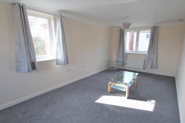Flat for sale in Primrose House, Golden Mile View, Newport