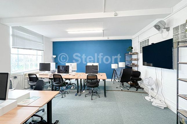 Office to let in Bickerton Road, London