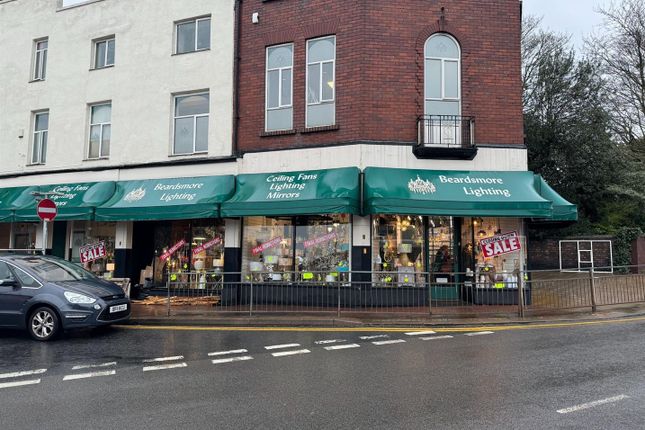 Retail premises to let in Mill Street, Cannock