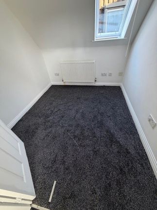 34 Studley Road, Luton photo 4