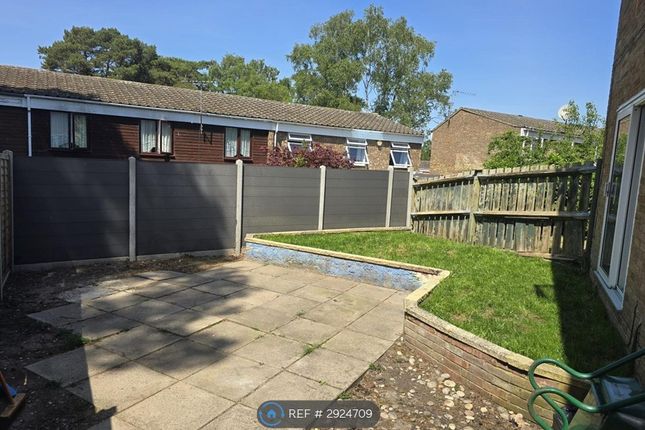 Dryden, Bracknell photo 3