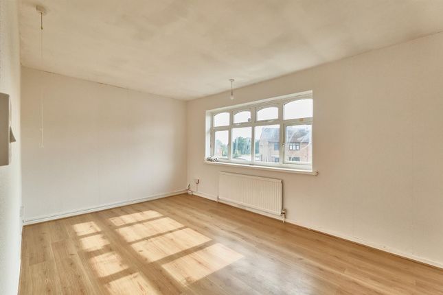 67, Avenue South, Leicestershire photo 5