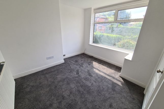 64 Springfield Road, Manchester photo 3