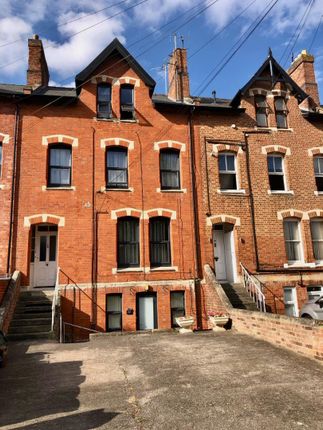 Thumbnail Flat to rent in Alexandra Road, Gloucester