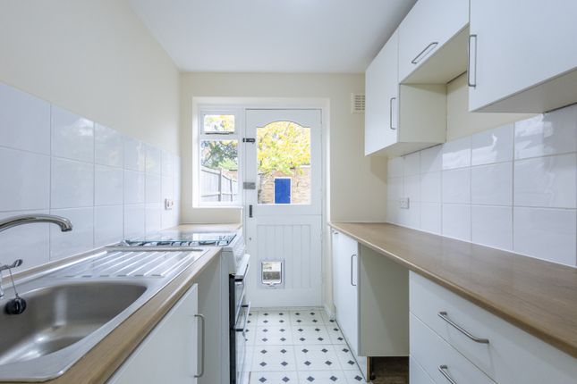 10, Jaggard Way, Tonbridge photo 2