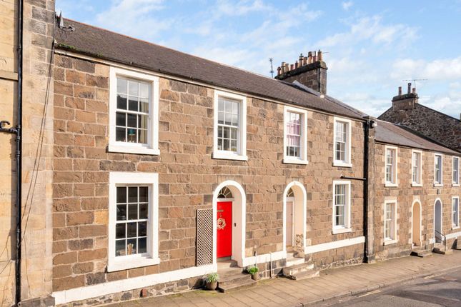 Thumbnail Terraced house for sale in Queen Street, Stirling