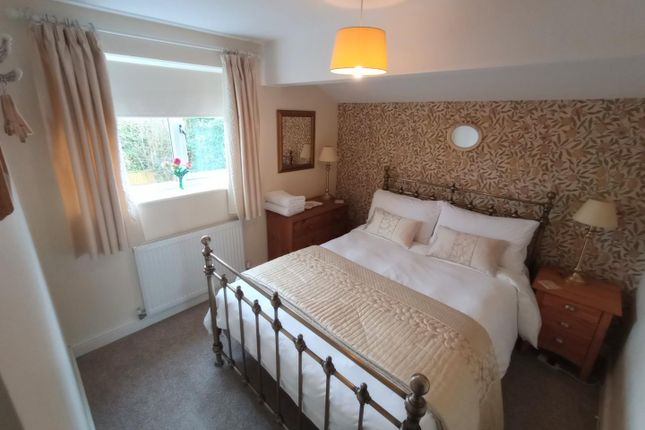 Property for sale in York Drive, Mickle Trafford, Chester