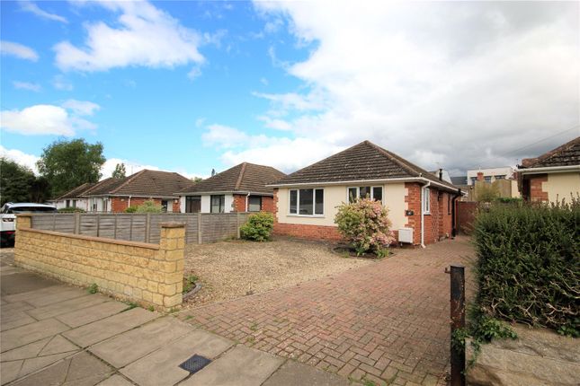 Thumbnail Bungalow to rent in Pittville Crescent Lane, Cheltenham, Gloucestershire