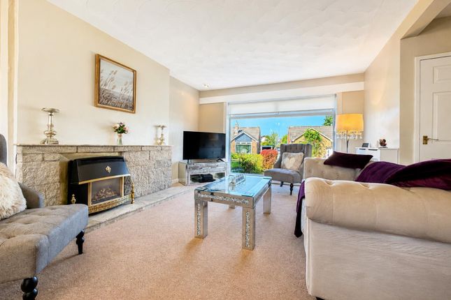 7, Calderbraes Avenue, Glasgow photo 2