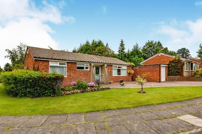 Clare Avenue Darlington Co Durham Dl3 3 Bedroom Bungalow