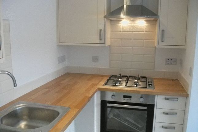 Flat to rent in Fullwell Close, Abingdon