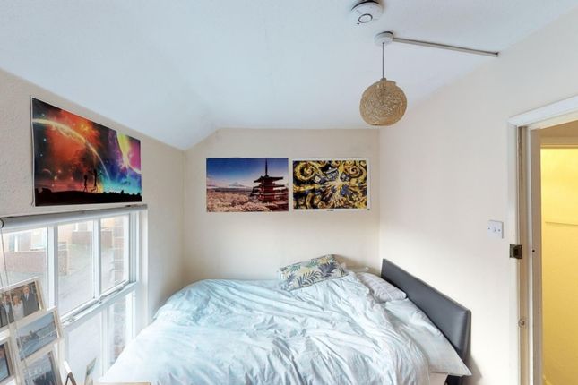 Bright And Cozy Double Bedroom Featuring A Comfort...