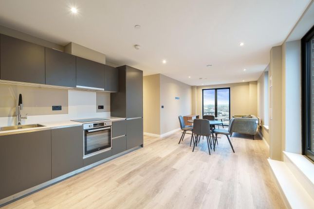 Flat for sale in Whitehall Road, Leeds