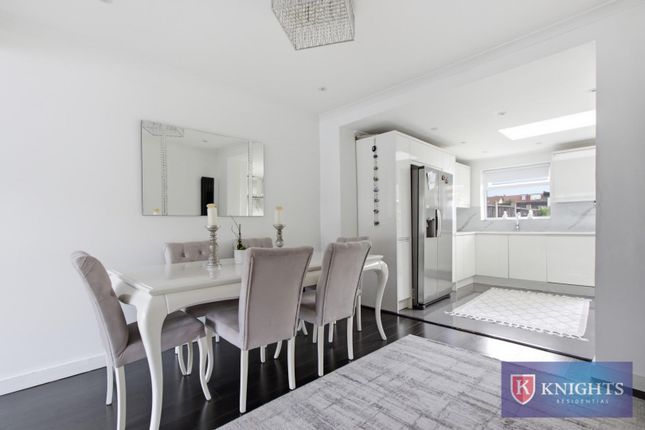 85, Harrow Drive, London photo 4
