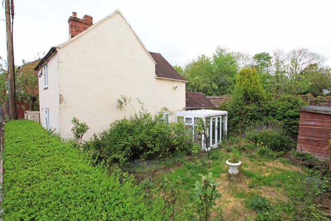 Cottage for sale in Heath Hill, Dawley, Telford