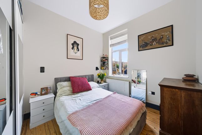 399, Long Lane, London photo 4