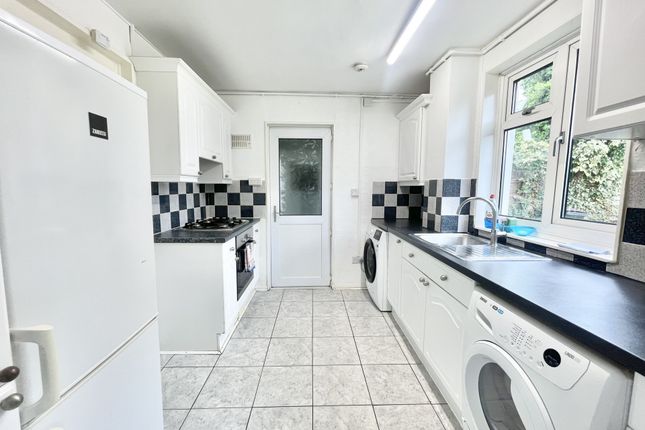 42, Sunnyside Road, Epping photo 4