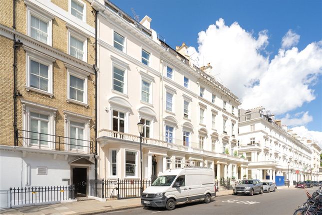 Flat 3, 26, Queensberry Place, London photo 4
