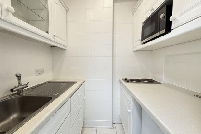 Flat 29, 105, Hallam Street, London photo 3