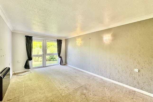 Flat 14, Homefarris House, Shaftesbury photo 3