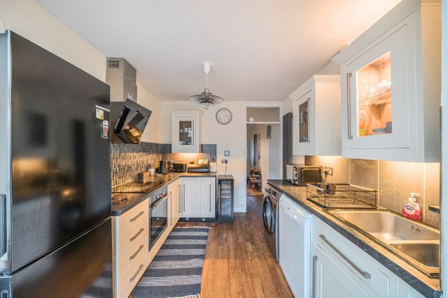 15, Chancel Way, Gloucestershire photo 4