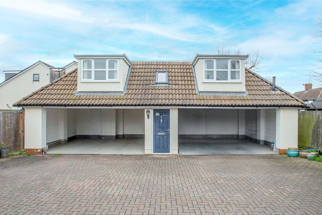 Maisonette for sale in Cooks Way, Hitchin, Hertfordshire