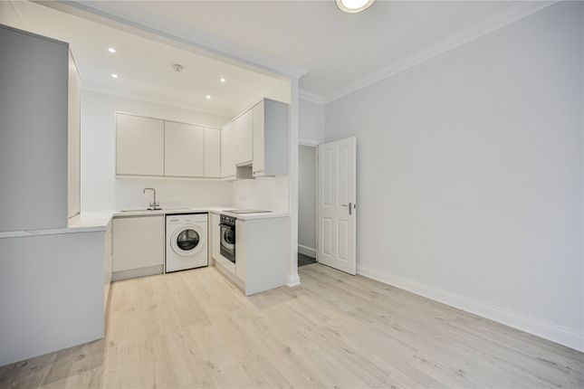 Sylvan Avenue, Wood Green photo 2