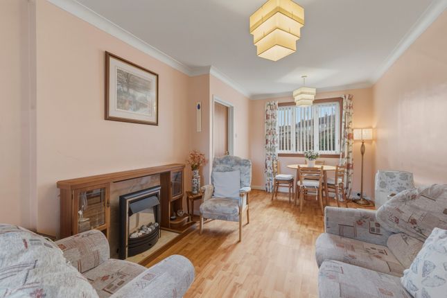 10, McLean Place, Dundee photo 3