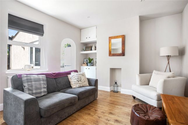 Thumbnail Flat for sale in Moring Road, London