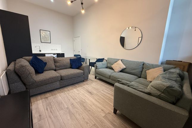 Flat 3, Brockwood Park, 13a Station Road, Sheffield photo 4