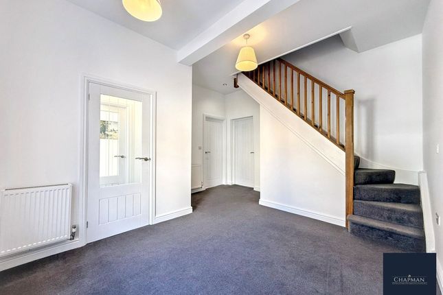 27 Oakfield Terrace, Tonypandy photo 3