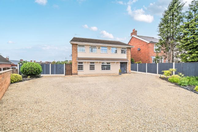 28, Clifton Avenue, Chesterfield photo 4