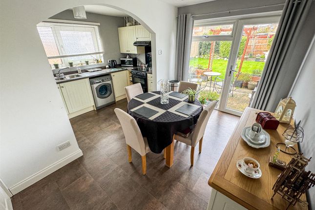 13, Brandenburg Road, Corby photo 3