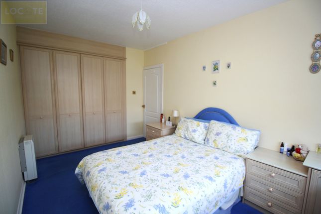 Flat for sale in Albany Court, Urmston, Manchester