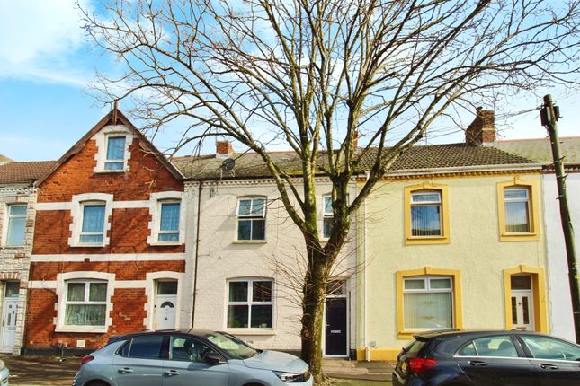 Thumbnail Flat for sale in Clive Street, Cardiff