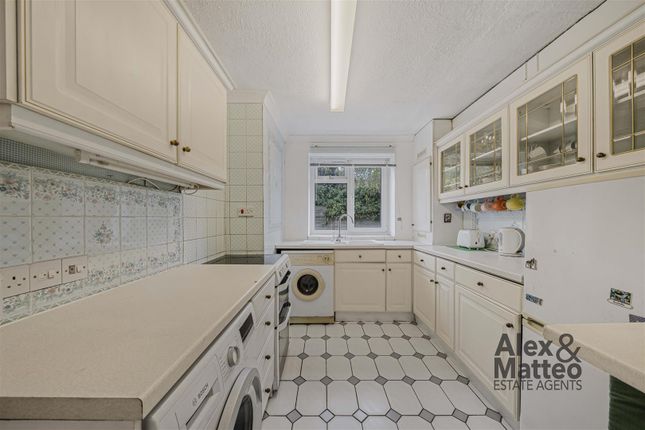 Flat 6, Cragie House, Balaclava Road, London photo 4