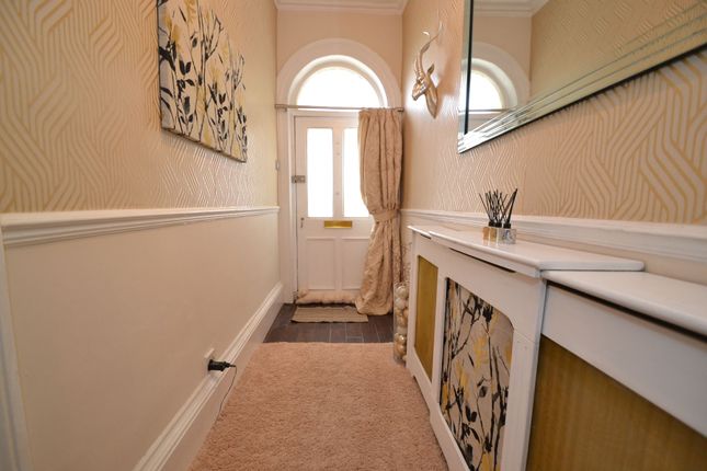 87 Bradford Road, Idle photo 5