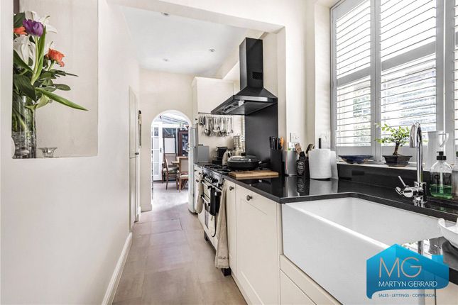 Flat for sale in South Hill Park Gardens, Hampstead, London