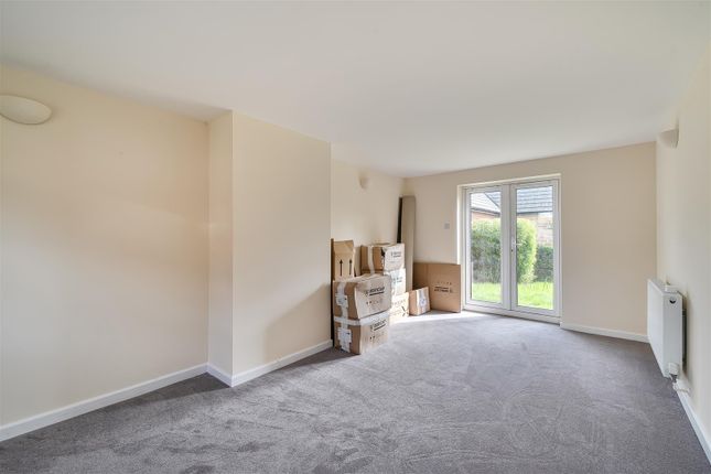 130, Granville Way, Sherborne photo 4