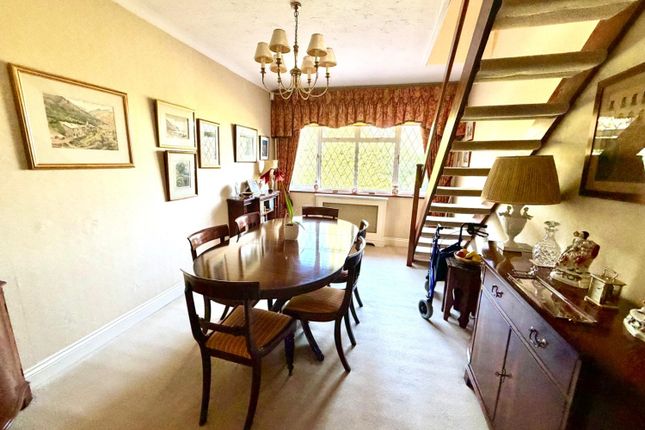 Fairways, Knowle Grove, Virginia Water photo 3