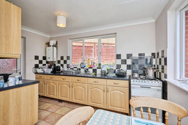 10, Southfield Gardens, Isle of Wight photo 4
