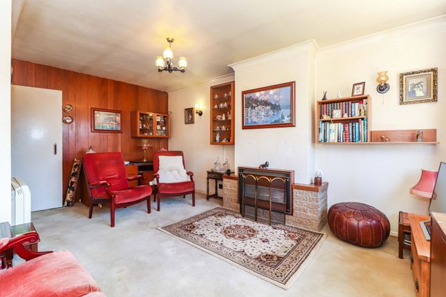 22, Kesters Road, Chesham photo 4