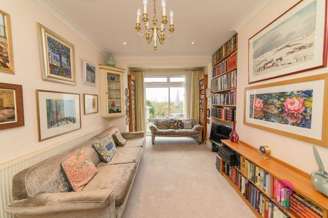 107 Bittacy Rise, London photo 3
