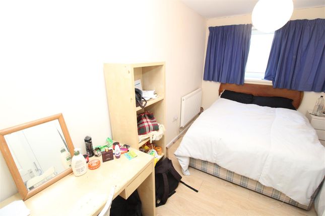 Thumbnail Room to rent in Queen Street, Treforest, Pontypridd